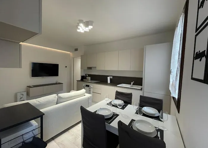 L'aldina - Intero 2 Ristrutturato A 2 Passi Dal Centro *