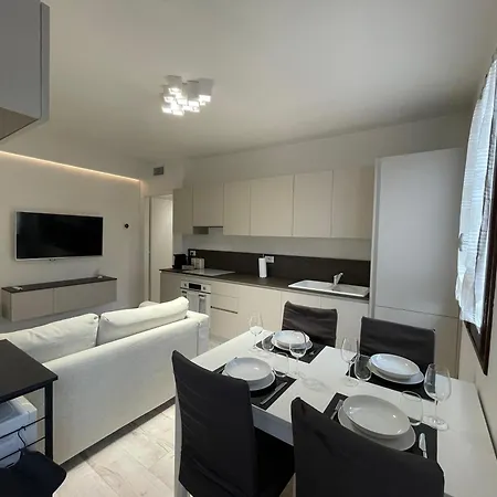 L'aldina - Intero 2 Ristrutturato A 2 Passi Dal Centro *