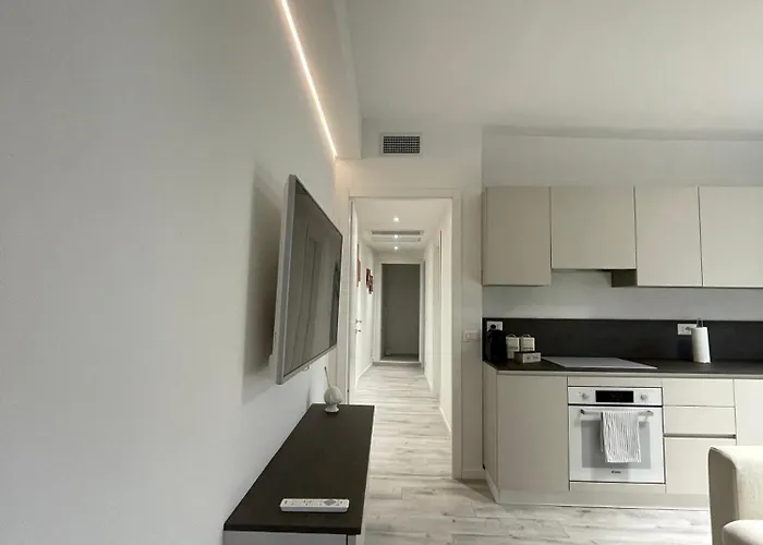 L'aldina - Intero 2 Ristrutturato A 2 Passi Dal Centro Lägenhet *