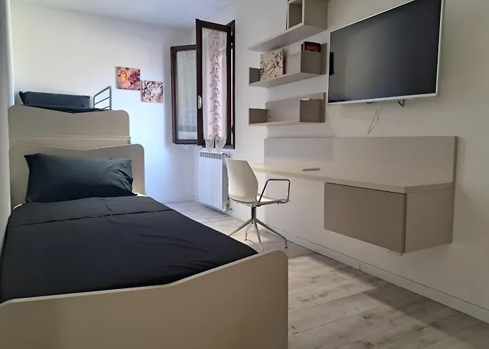 L'aldina - Intero 2 Ristrutturato A 2 Passi Dal Centro Lägenhet